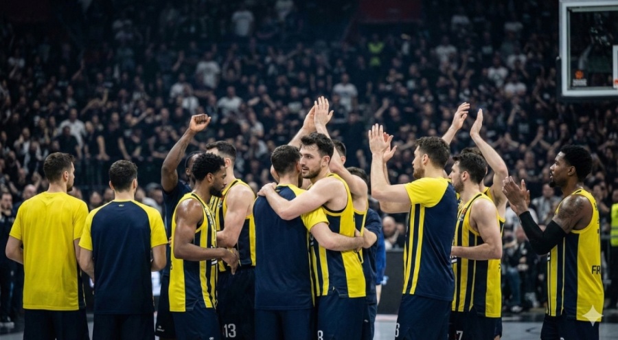 Partizan Tribünlerinde Skandal Pankart: Fenerbahçe En Güzel Cevabı Sahada Verdi!