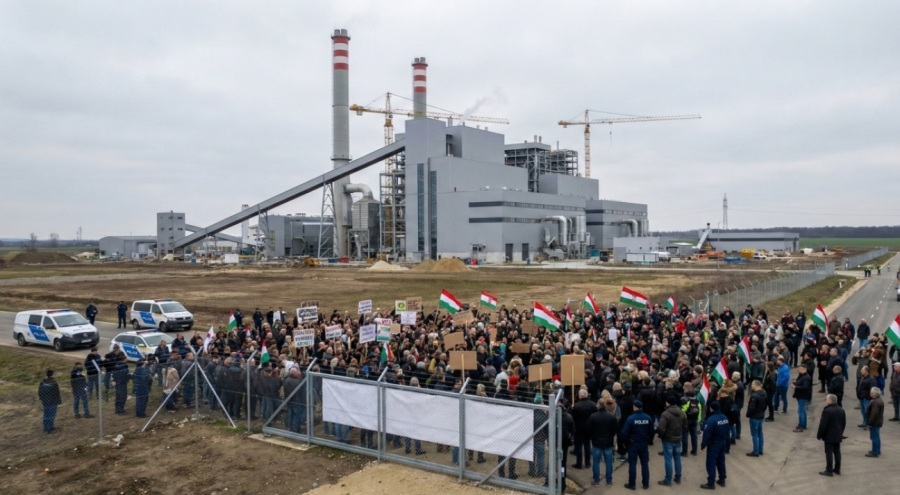 Feszültség Debrecenben: A Tiltakozások Árnyékában Indul a Kínai Óriás Akkugyár Próbatermelése!