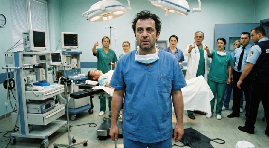 Priştine'de Akılalmaz Skandal: Ameliyathanede "Cerrah" Değil "Şef" Var!